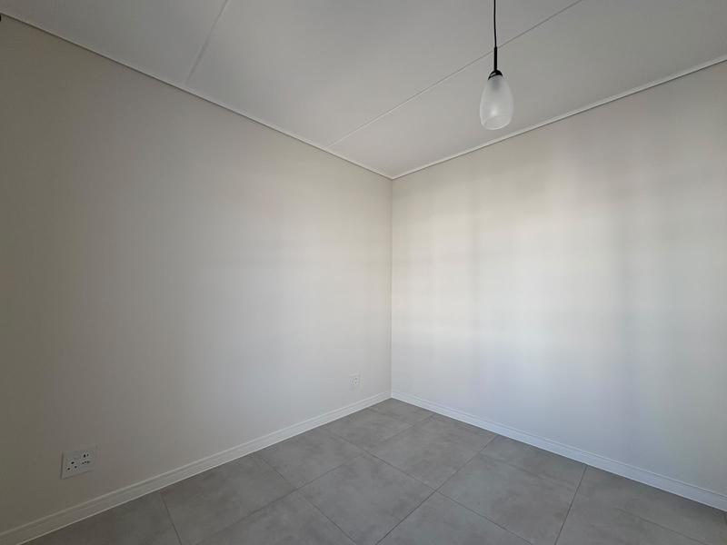 To Let 3 Bedroom Property for Rent in Sandown Western Cape
